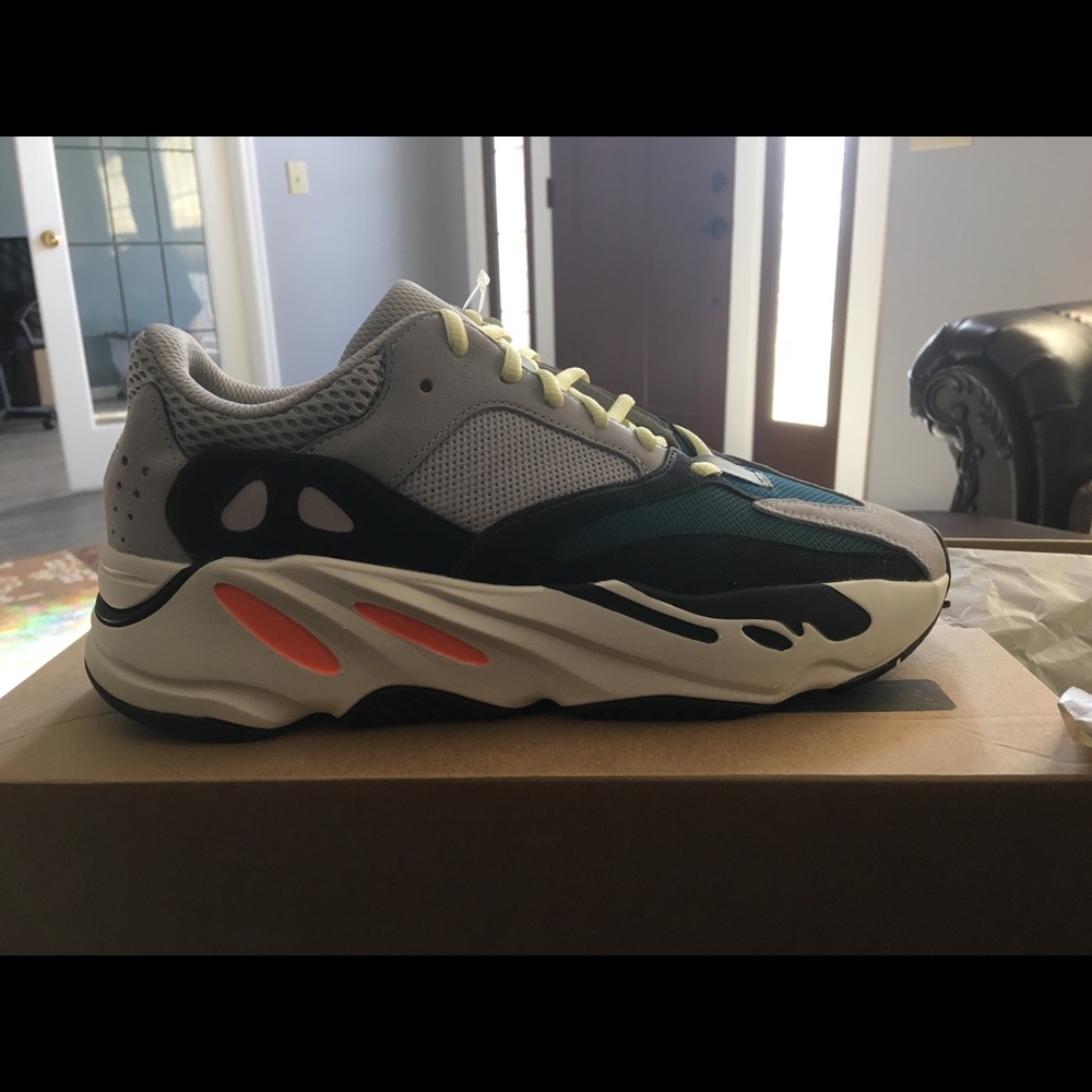 Adidas Yeezy Boost 700 “Wave Runners” ; Size 9